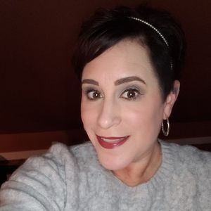 Meet your Posher, Julie